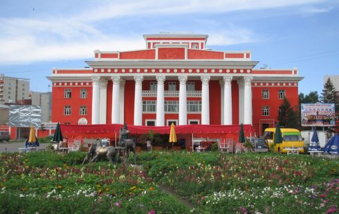 “Монгол урлагийн гайхамшиг”–ийг тольдохуй